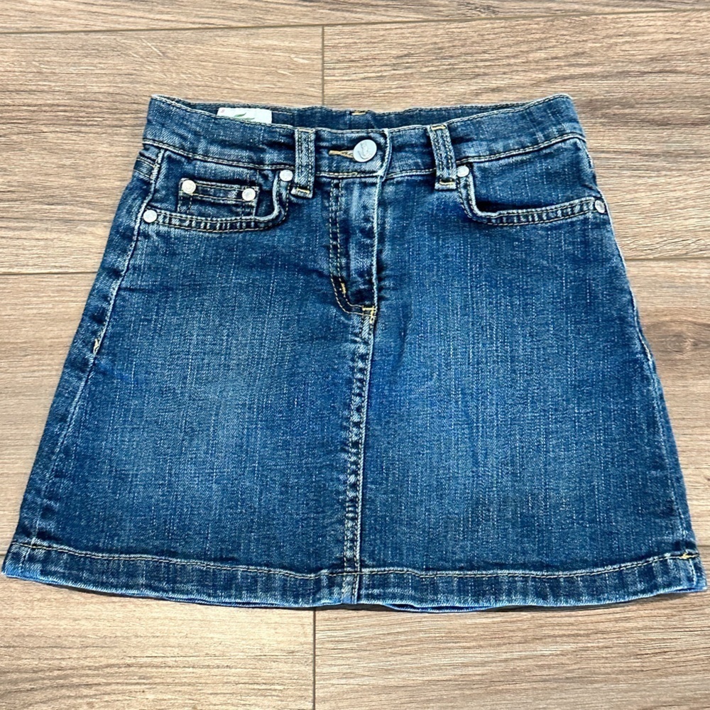 New! Lacoste Girls 8 Denim Jean Skirt with Alligator Detailing on Back Pockets - Picture 2 of 9